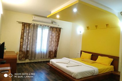 Soorapuram Thota Cottage.